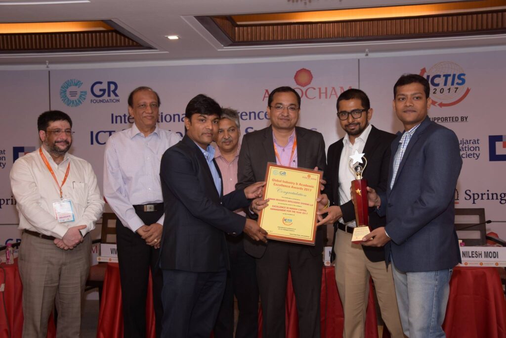 HRiS365 Awarded for Excellence in Human Resource management System-vyapaarjagat.com